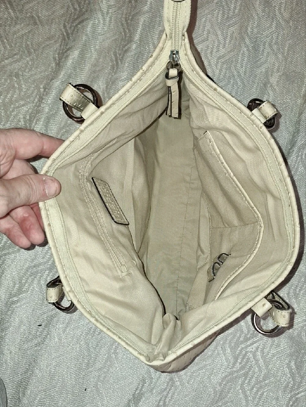 RELIC Women's Cream Tote Bag - Classic Everyday Carry